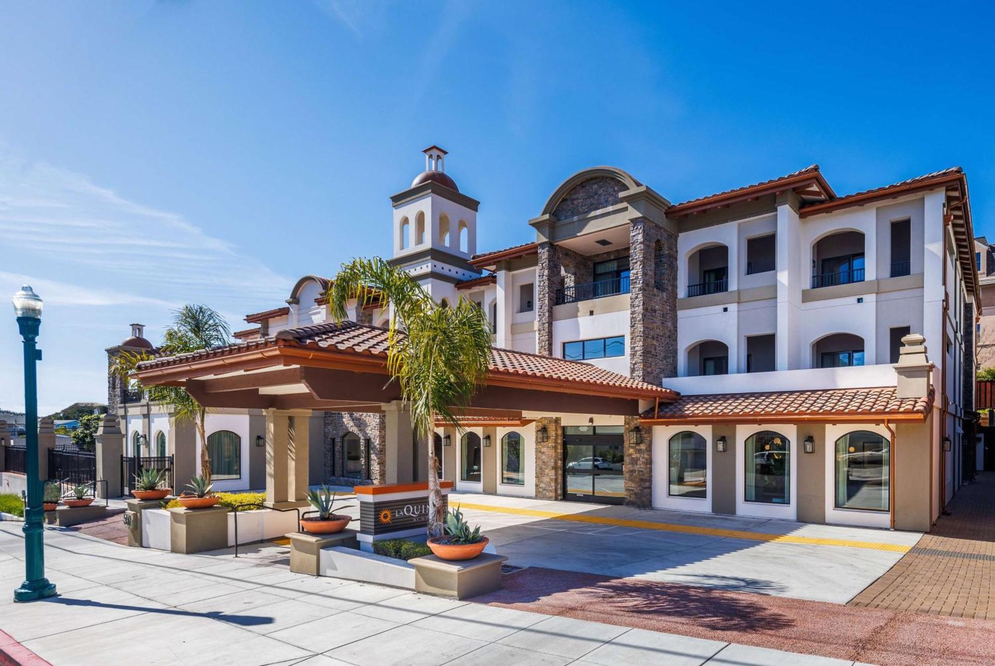 La Quinta Inn & Suites By Wyndham Santa Cruz Exterior foto